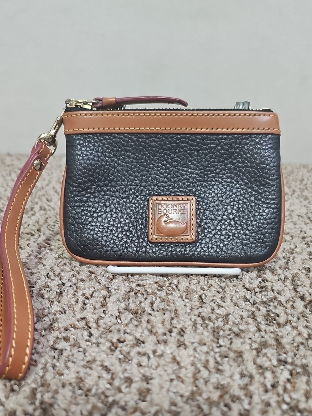 DOONEY & BOURKE PEBBLE GRAIN WRISTLET BFPM-08-212